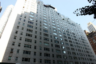 1381 Avenue of the Americas in New York, NY - Building Photo - Building Photo