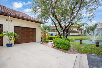 3093 Lucerne Park Dr in Greenacres, FL - Building Photo - Building Photo