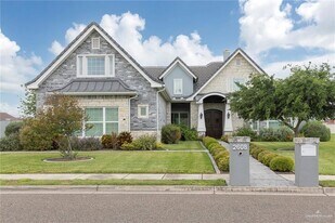 37 Arroyo Ave in McAllen, TX - Building Photo