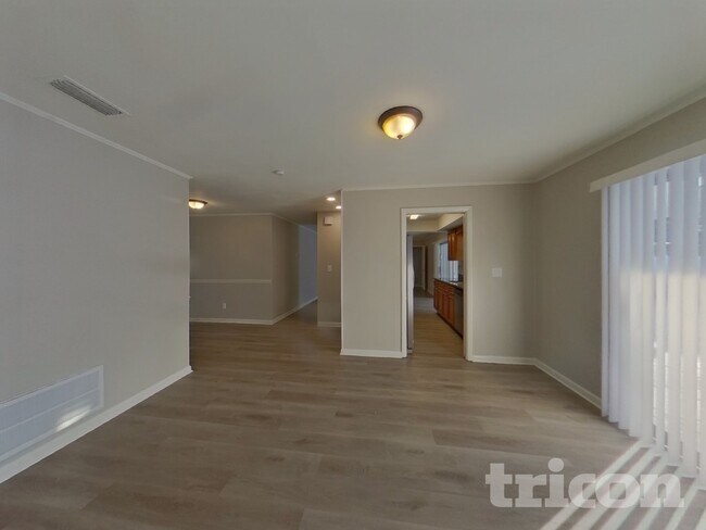 7102 Woodfield Dr in Tampa, FL - Building Photo - Building Photo