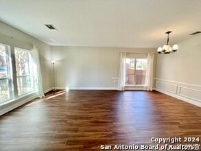 18310 Redwood Path in San Antonio, TX - Building Photo - Building Photo