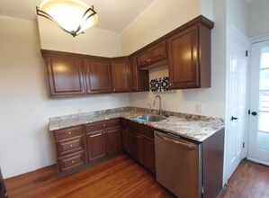 1085 Highland Ave in Abington, PA - Foto de edificio - Building Photo