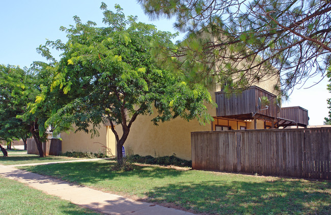 2303 76th St in Lubbock, TX - Building Photo - Building Photo