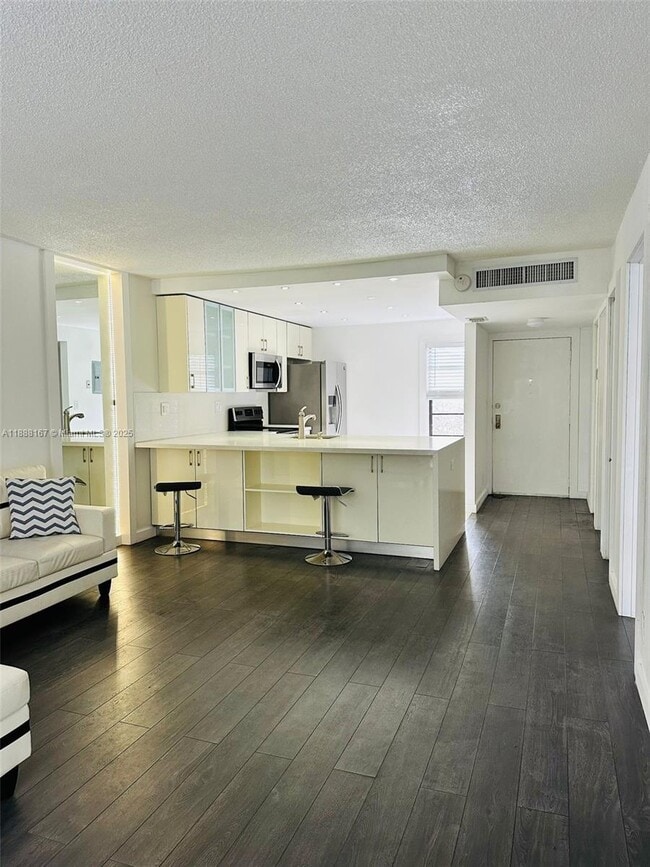 property at 20400 W Country Club Dr