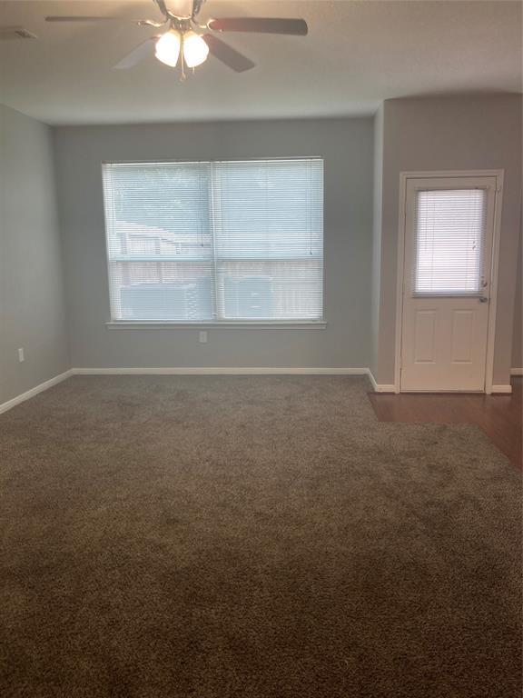 377 E Adoue St photo'