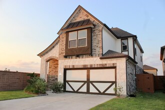 12803 Silverbank Run Dr in Atascocita, TX - Building Photo - Building Photo