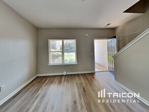 39 Wyndham Ct in Cartersville, GA - Building Photo - Building Photo