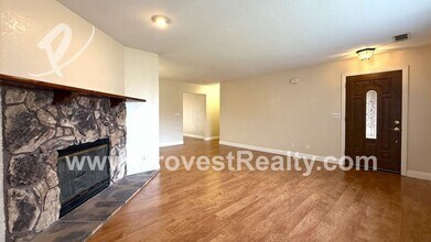 18179 Country Glen Ln in Victorville, CA - Building Photo - Building Photo
