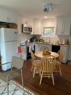 property at 6019 Rill Ct