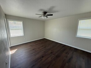 906 Lynn Ln in Copperas Cove, TX - Building Photo - Building Photo