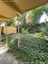 10 Packard Ave in Somerville, MA - Foto de edificio - Building Photo