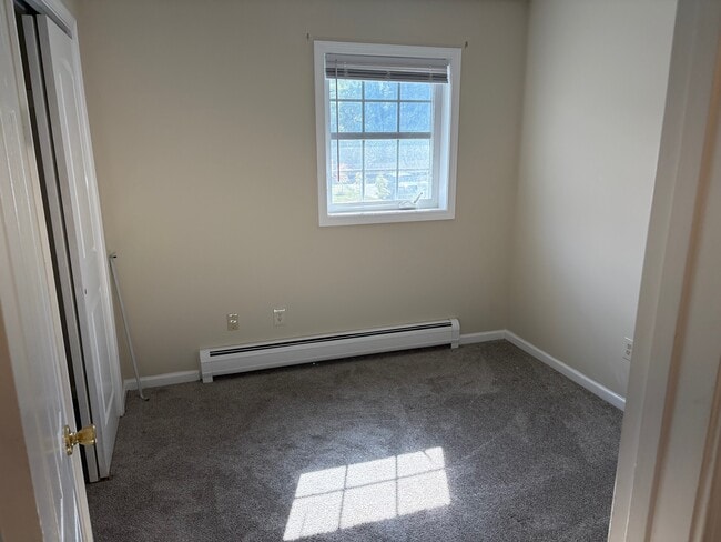 10 Southview Dr, Unit B in South Burlington, VT - Building Photo - Building Photo