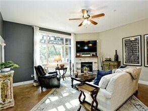 804 E 47th St in Austin, TX - Building Photo - Building Photo