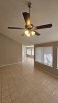 10910 Ambergate Dr in Humble, TX - Building Photo - Building Photo