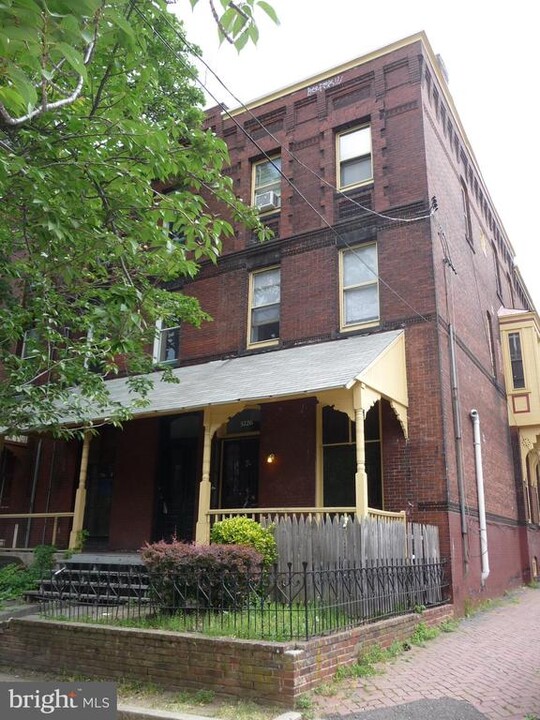 3226 Powelton Ave in Philadelphia, PA - Building Photo