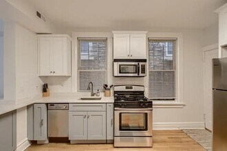 1629 W Julian St-Unit -1F in Chicago, IL - Building Photo - Building Photo