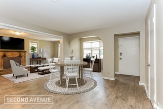 5110 Dostie Dr S in Jacksonville, FL - Foto de edificio - Building Photo