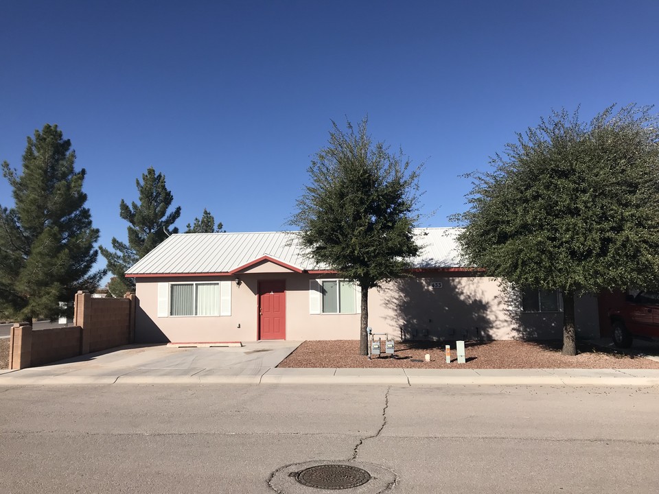 Desert Ridge Apartments in Deming, NM - Building Photo