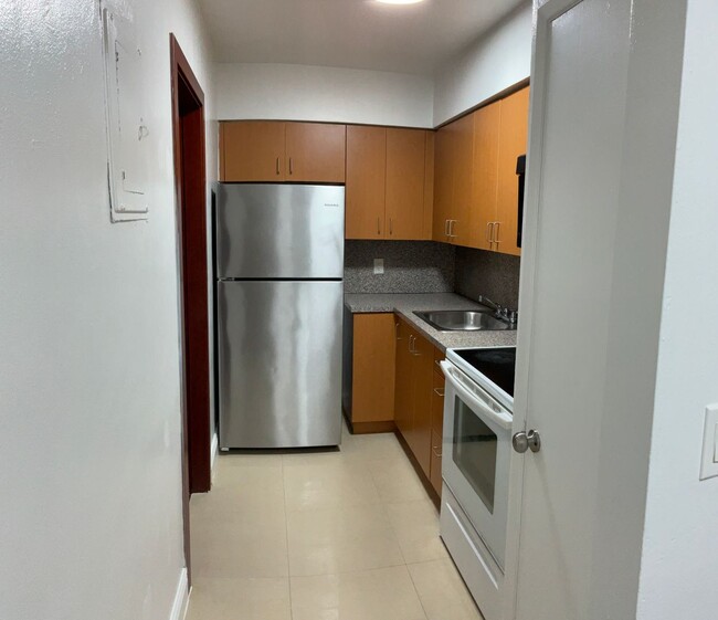 1941 NE 51st St in Fort Lauderdale, FL - Building Photo - Building Photo