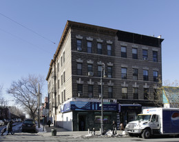 947 Manhattan Ave Apartments