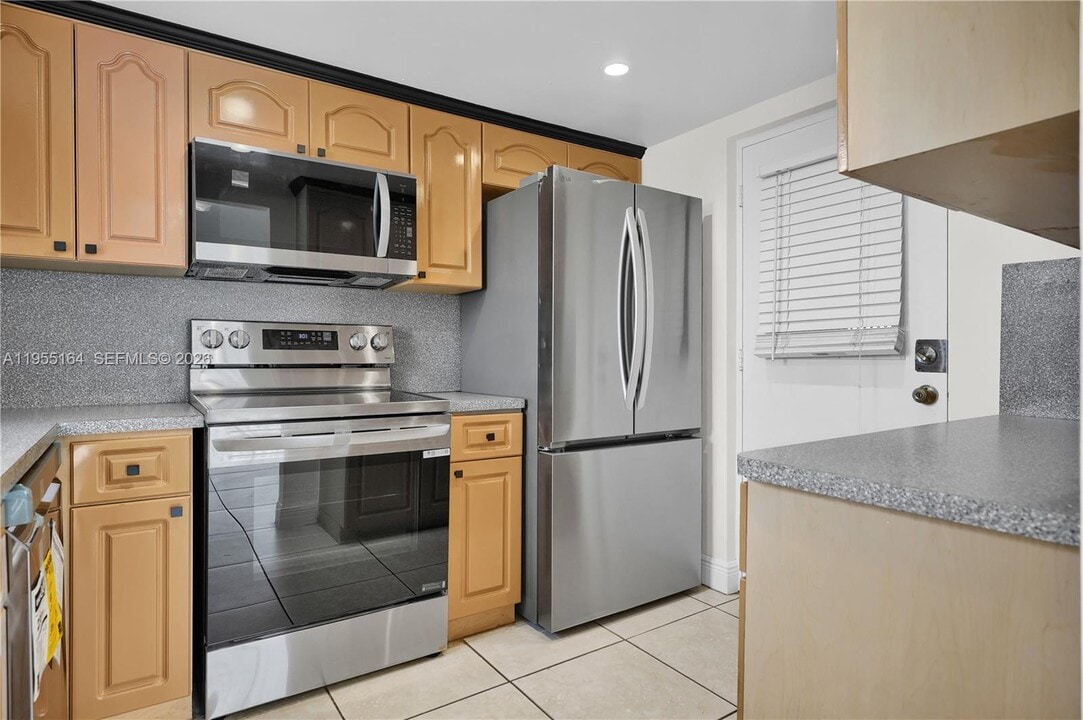 4141 Nautilus Dr in Miami, FL - Building Photo