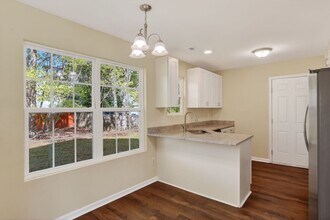 713 Emerald Ct in Newport News, VA - Building Photo - Building Photo