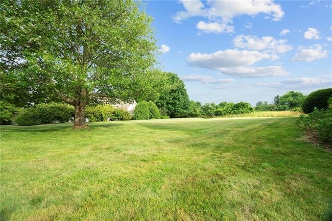 510 Corey Ln in Middletown, RI - Building Photo - Building Photo