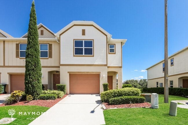 property at 3861 Strafford Pl
