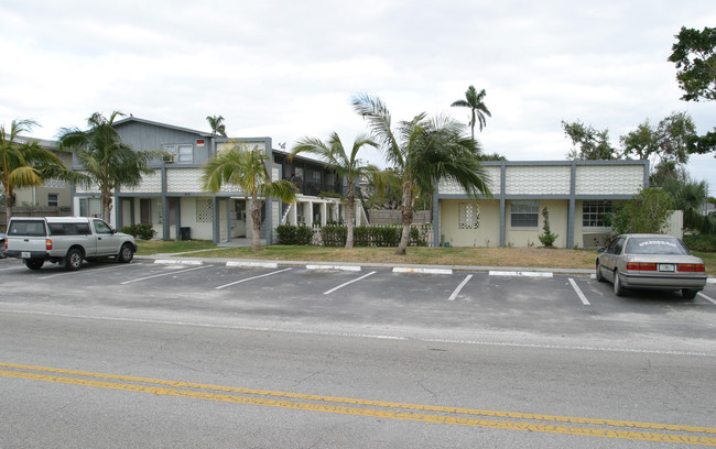 Loch Haven in Lake Worth, FL - Foto de edificio - Building Photo