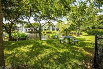 10034 Poppy Hill Dr in Ft. Myers, FL - Building Photo - Building Photo