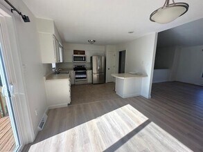 3608 Teakwood Dr in Columbia, MO - Building Photo - Building Photo