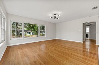 1023 W Ohio Ave in Tampa, FL - Building Photo - Building Photo