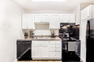 Grand Arbor Reserve Apartment Homes