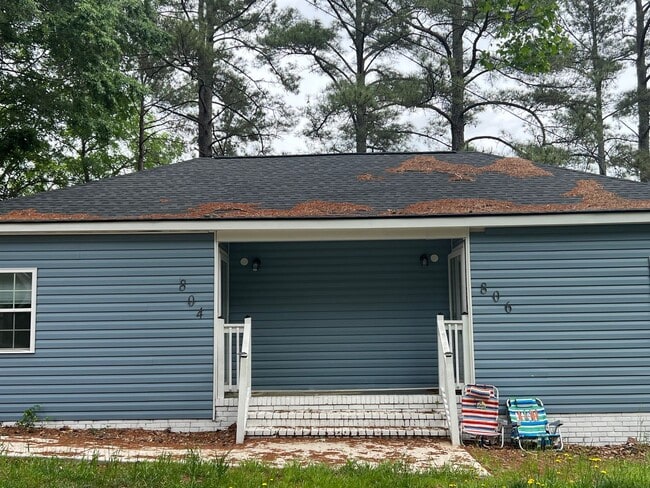 property at 806 Carolina Ave