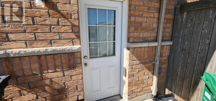 60 Divinity Cir in Brampton, ON - Building Photo - Building Photo