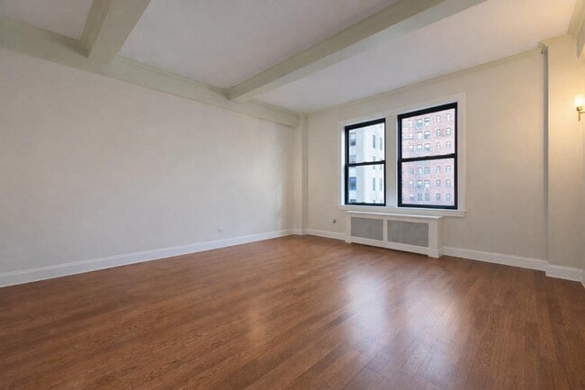 308 W 104th St, Unit 7D in New York, NY - Building Photo - Building Photo