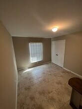 2834 NW 25th Ln in Cape Coral, FL - Building Photo - Building Photo