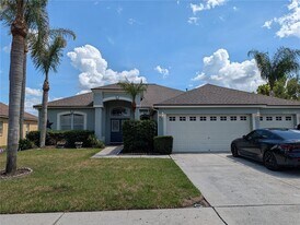 4512 River Overlook Dr in Valrico, FL - Building Photo