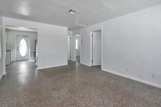 4882 Jefferson Rd in Delray Beach, FL - Building Photo - Building Photo