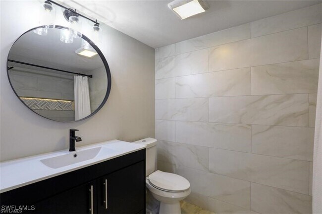 property at 13131 Whitehaven Ln