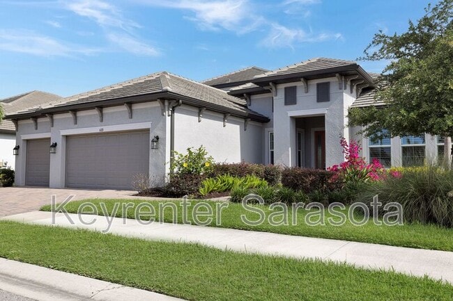 6133 Lungo Lago Dr