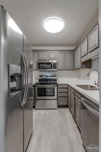 3256 Cypress Ln in Gulf Breeze, FL - Building Photo - Building Photo
