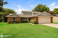 821 Lisa Ln in Cedar Hill, TX - Building Photo - Building Photo