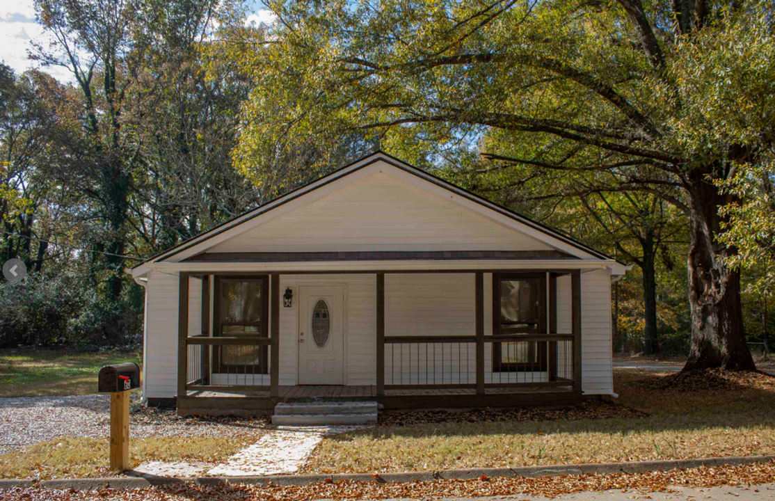 60 Edwards St in Griffin, GA - Building Photo