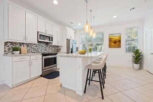 222 S Federal Hwy in Lake Worth Beach, FL - Building Photo