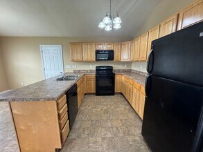 125 Perdez Ct in Bowling Green, KY - Building Photo - Building Photo