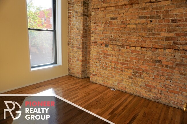 604 W Surf St, Unit 2900-604-3 in Chicago, IL - Building Photo - Building Photo