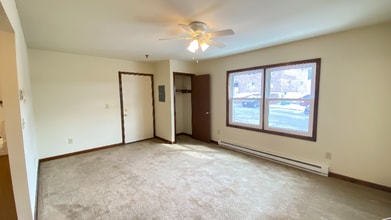 1949 Western Ave in Albany, NY - Building Photo - Building Photo