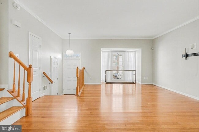 property at 107 Monet Cir