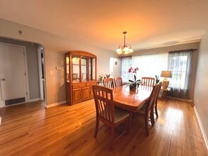 8809 Oleander Ave in Morton Grove, IL - Building Photo - Building Photo
